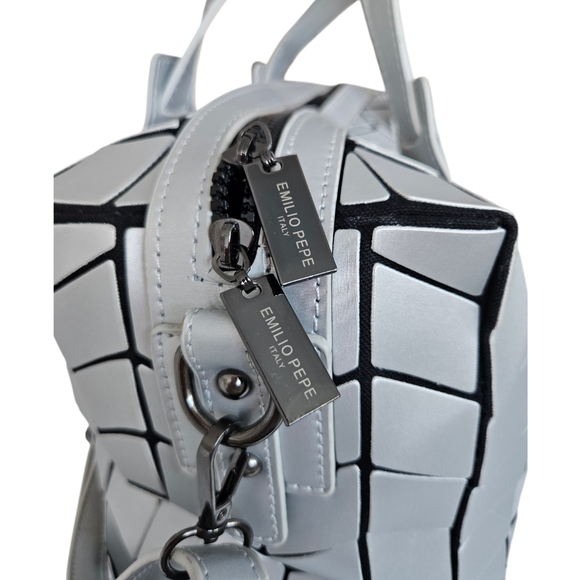 Emilio Pepe Italy Silver Geometric Women's Handbag - Picture 9 of 10